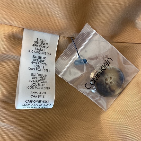 Calvin Klein giraffe vest - Picture 9 of 11